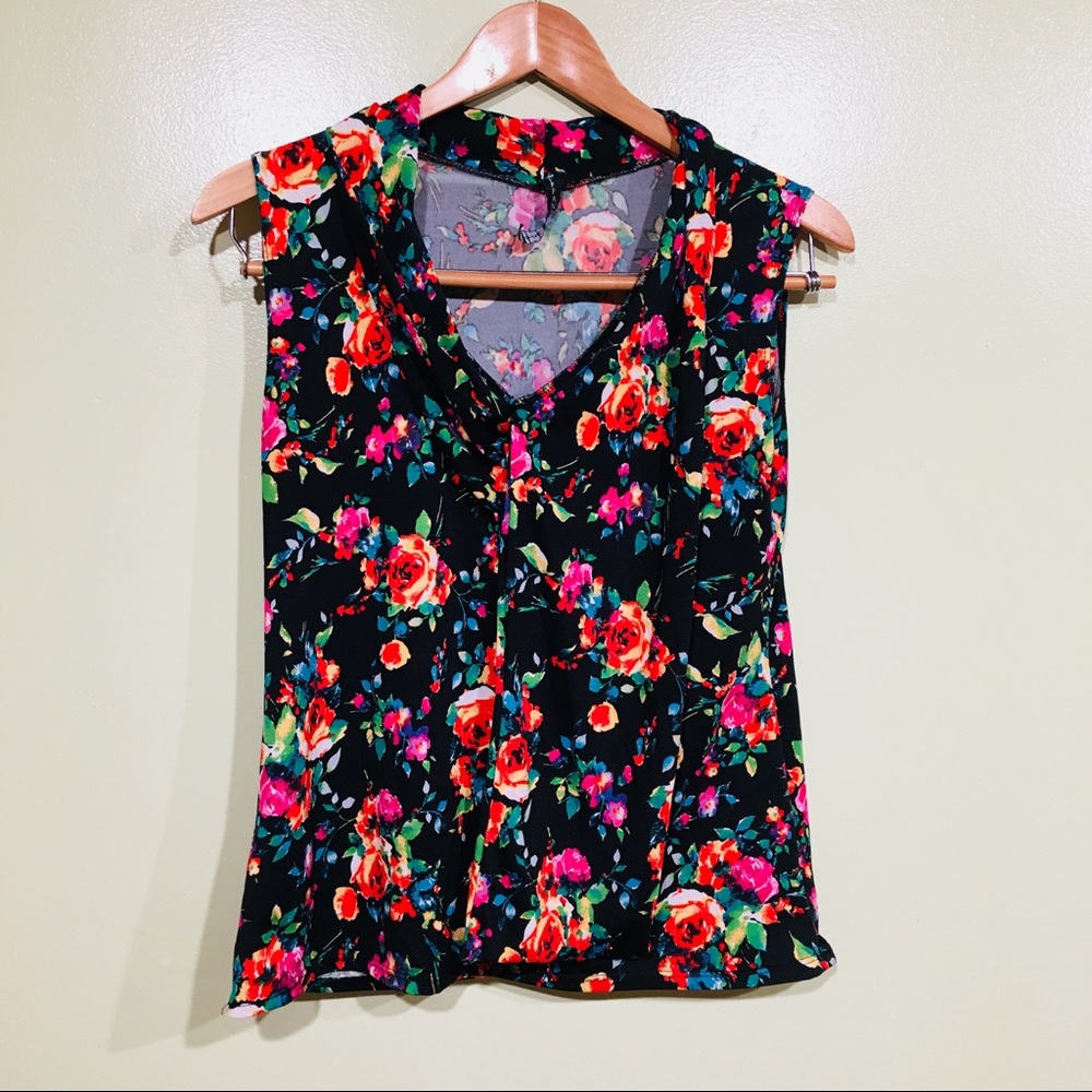 Tiffany & Gray floral tops